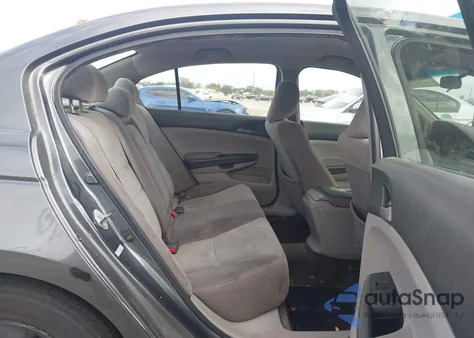 2010 Honda Accord 2.4 Lx z USA, uszkodzony, nr VIN 1HGCP2F36AA045981